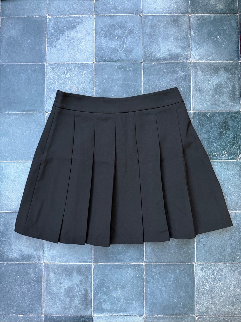 Topshop Black Pleated Mini Skirt size 6